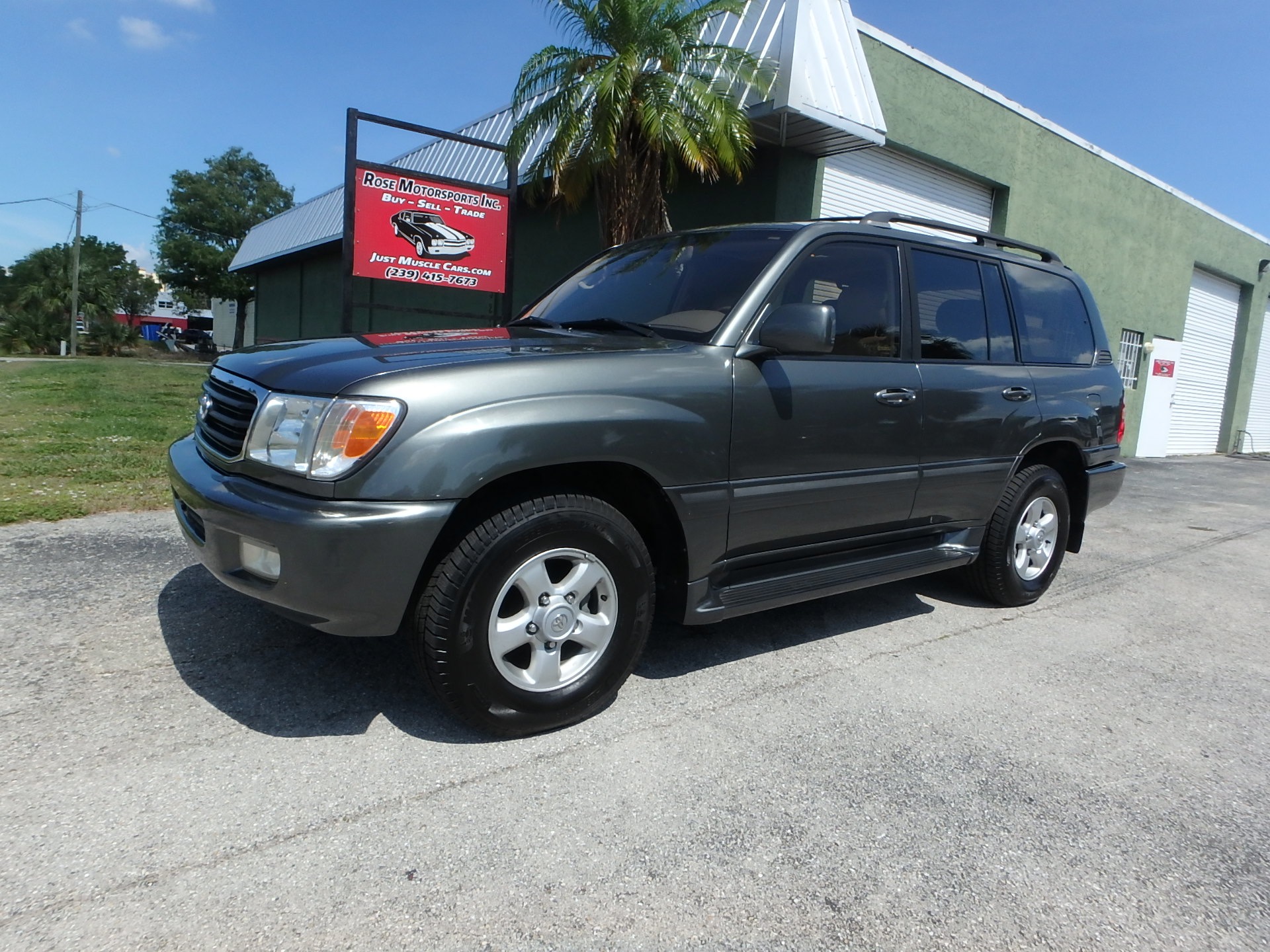 Used-2000-Toyota-Land-Cruiser